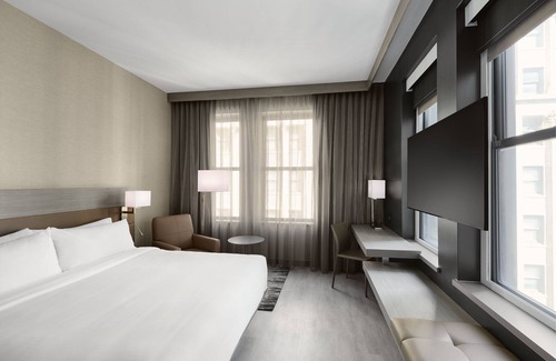 Financial District Hotel | AC Hotel by Marriott Kansas City Downtown