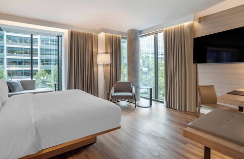 Mount Vernon Triangle Hotel | AC Hotel by Marriott Washington DC Convention Center