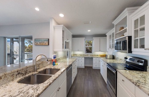 Anna Maria House | Acacia Breeze by Duncan Real Estate