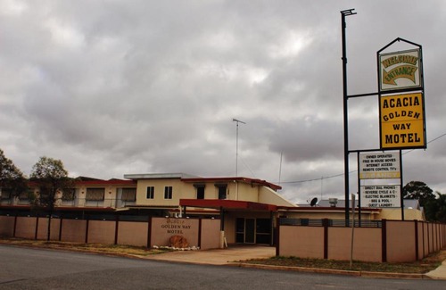 West Wyalong Hotel | Acacia Golden Way Motel