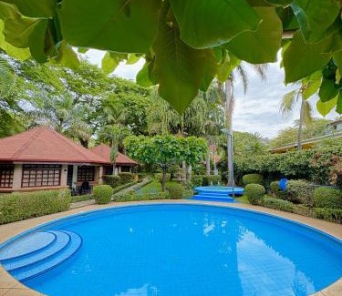 Playa Hermosa Bed & Breakfast | Acacia Playa Hermosa