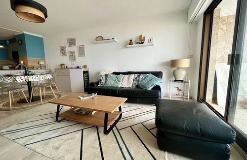 Les Sables d'Olonne Apartment | Accès direct à la Plage + Garage fermé