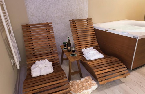 Sirolo Bed & Breakfast | Accanto Alle Mura Rooms & Relax Spa