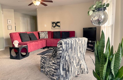 Frederick Condo | Accessible 1 bedroom apartment near downtown Frederick