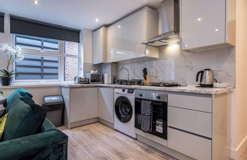 Basingstoke Apartment | Accessible 2-Bed Apartment in Central Basingstoke