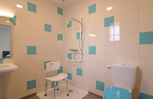 Lonlay-l'Abbaye Apartment | Accessible cottage for disabled, ideal for hikers and families