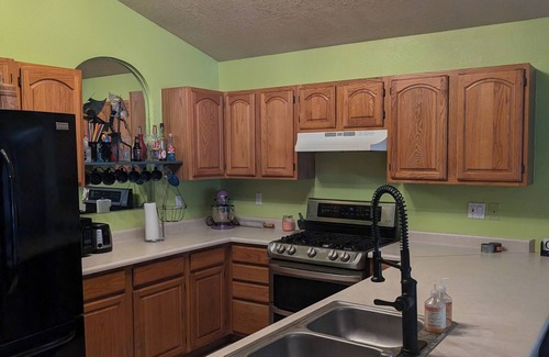 Ladera West House | Accommodating Casa in quiet neighborhood, close to Old Town, Zoo.