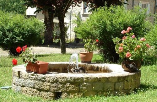Saint-Come-d'Olt Hotel | Accueil du Couvent de Malet