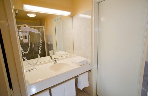 Athee-sur-Cher Hotel | ACE Hôtel Travel Athée sur Cher