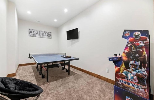 Lead House | Ace In The Hills