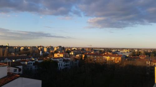 San Lazzaro di Savena Apartment | Acero Rosso B&B apartment