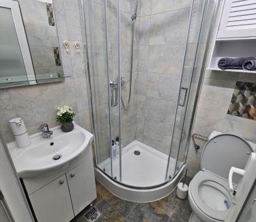 Onesti Apartment | AchiDav 133