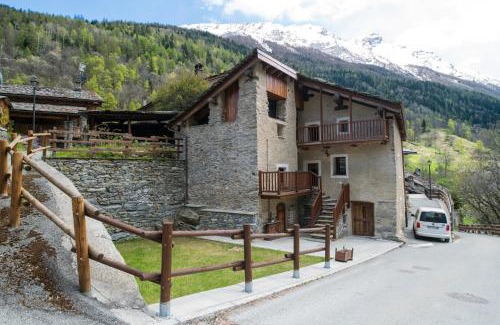 Coveyrand-Vieu Apartment | Achillea
