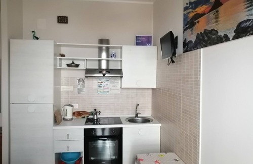 Stazzo Apartment | Acirealevacanze - Romantic room by the sea!