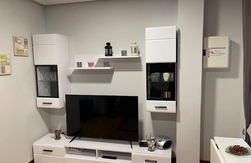 Distrito Oeste Apartment | Acogedor apartamento en Gijón , VUT1020AS