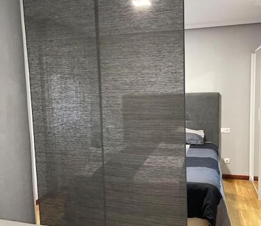 Distrito Oeste Apartment | Acogedor apartamento en Gijón , VUT1020AS