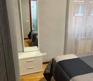 Distrito Oeste Apartment | Acogedor apartamento en Gijón , VUT1020AS