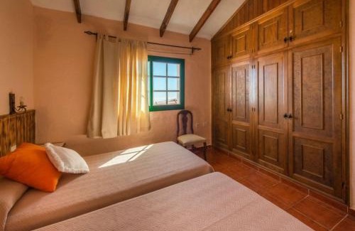 Isora House | Acogedora casa rural con Vistas al Mar y BBQ