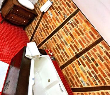 Pomeranos Ski Chalet | Aconchegante Casa de Hospedagem Enxaimel