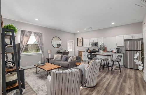 Fellowship Apartment | Acorn Apartment @ Little Tree Farm