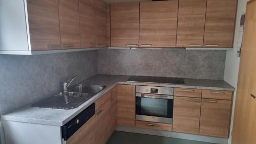 Eichelsdorf Apartment | Acorn Hill Apartments