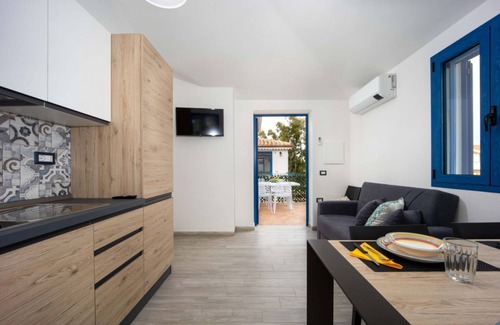 Cardedu Apartment | Acquamarina n.6 in residence with swimming pool just 50m from the sea.