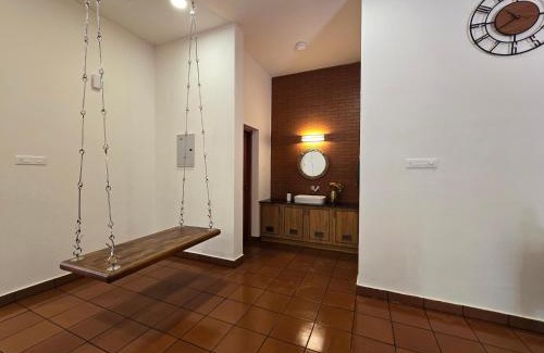 Muvattupuzha House | Acrewood Farmhouse