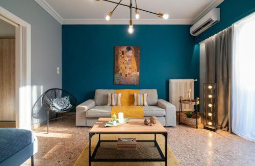 Makrigianni Apartment | Acropolis apartment with a unique view 2