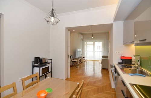 Kinosargous Apartment | Acropolis area 2 bedroom 2 min from metro Syngrou