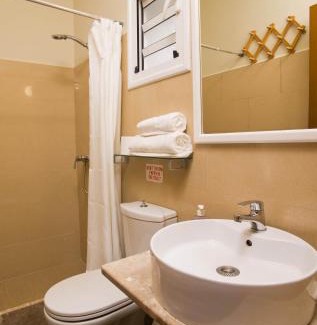 Massouri Apartment | Acropolis Hotel