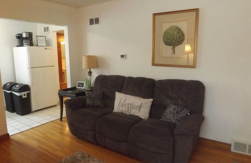 Kutzky Park Apartment | Across St. to St Mary hospital Covered By Faith 2
