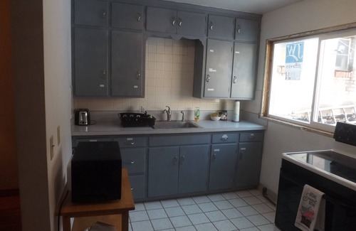 Kutzky Park Apartment | Across St. to St Mary hospital Covered By Faith 2