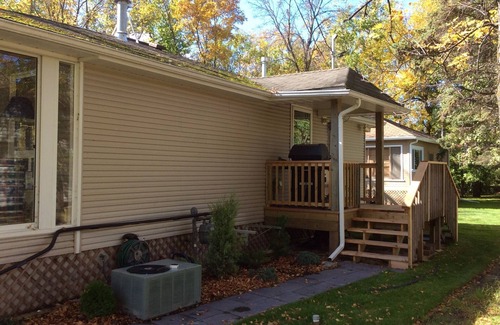Gimli Cottage | Across the street from a sandy swimming beach