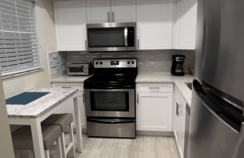 Seminole Condo | Active Waterfront Resort Lifestyle, a Snowbird’s dream ☀️🌴 🏖️ 90 day min rental