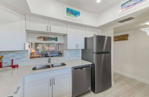 Seminole Condo | Active Waterfront Resort Lifestyle, a Snowbird’s dream ☀️🌴 🏖️ 90 day min rental