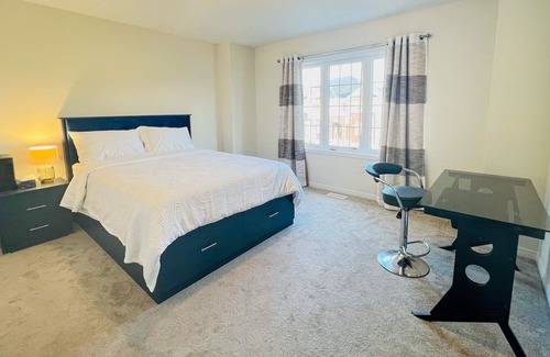 Thorold House | Ad's Place:Whole House in Welland, Niagara