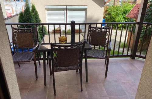 Sarvar Apartment | Ada Apartman