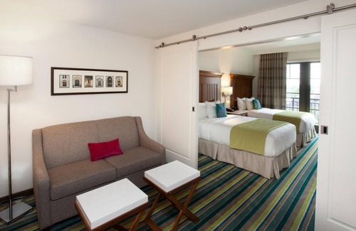 Winter Park Hotel | ADA Compliant Room in Award Winning Hotel w/Rooftop Pool - Close to Parks!