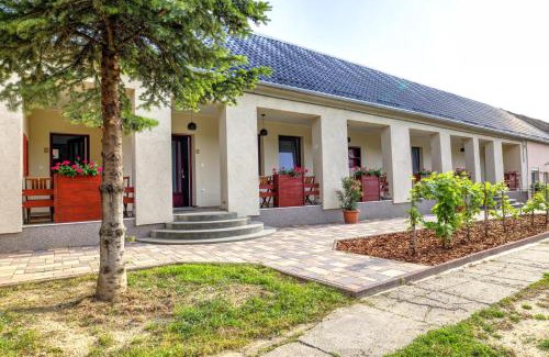 Villany Bed & Breakfast | Adamkó Borkert Ház