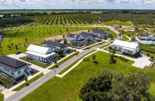 Lake Alfred Cottage | Adams Estate - Burton #2B