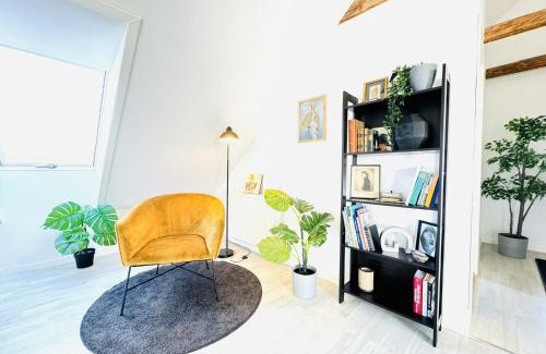 Vodskov Apartment | aday - 4 Bedrooms Penthouse in Langholt