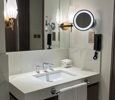Muharraq Apartment | Address Beach Resort Residence - Bahrain