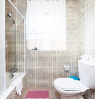Prainha House | Adega Poça