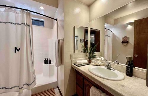 Pine Mountain Club House | ADELAIDE HILL IN PINE MOUNTAIN CLUB BREATHTAKING VIEWS 3Bd 3Bth SPA TUB
