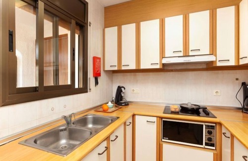 L'Escala Apartment | Adelfa apt 6 by Interhome