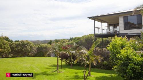 Bermagui House | Adelong Secluded Beach house Linen provided Bermagui
