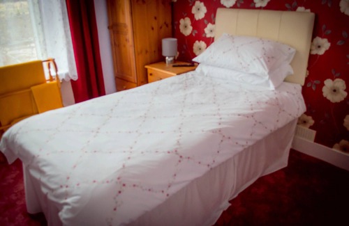 Old Deer Bed & Breakfast | Aden House Bed and Breakfast