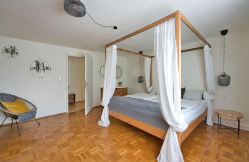 Hopfau Apartment | Adesso - Ferienwohnung im Schwarzwald