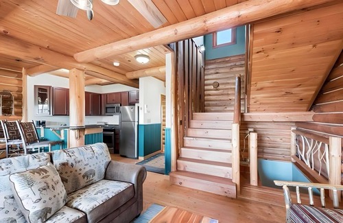 Saranac Lake House | Adirondack Lakeview Cabin