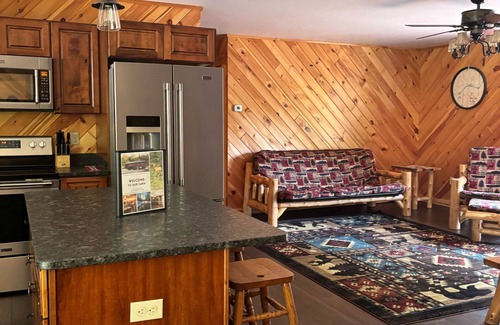 Old Forge Cabin | Adirondack Retreat! Spacious 4-Bedroom Cabin in Old Forge, NY